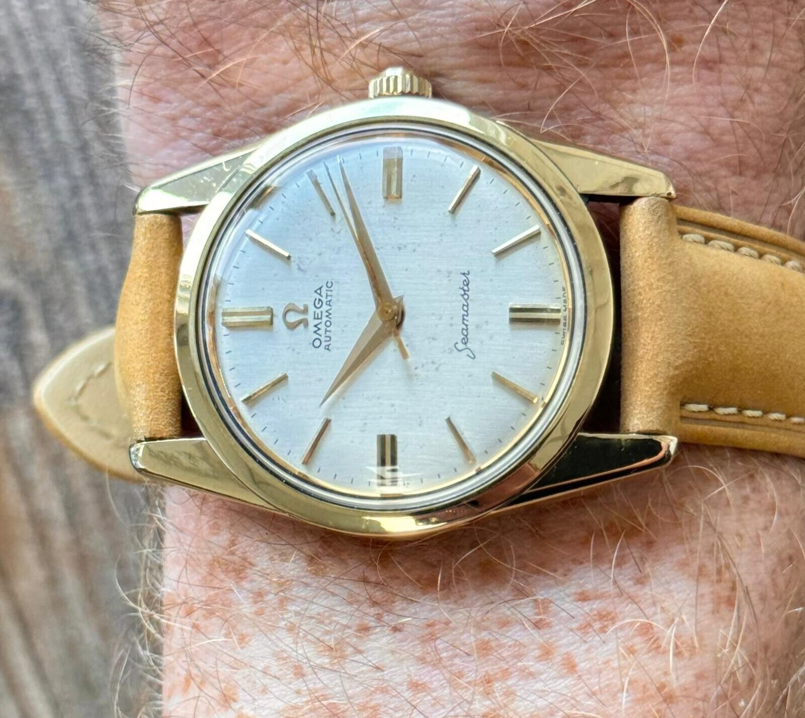 Omega seamaster best sale vintage gold